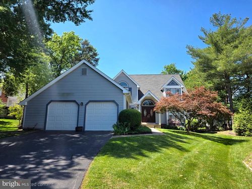 5270 Ellicott Dr, CENTREVILLE, VA, 20120-1760 | Card Image