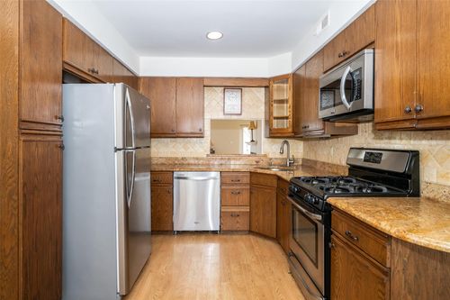 11-12 Windward Ln, Bronx, NY, 10464-1448 | Card Image