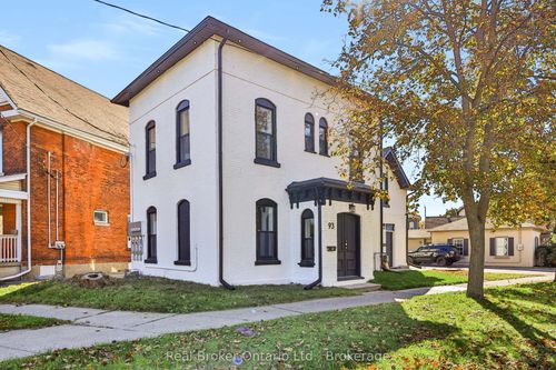 93 West St, Brantford, ON, N3T3E8 | Card Image