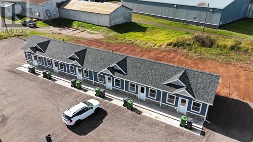 {{alt}} | Card Image