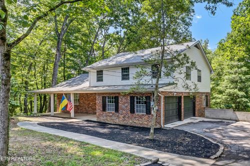 31 Windhaven Ln, Oak Ridge, TN, 37830-8241 | Card Image