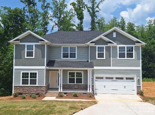 40-236 Mountain Island Dr, Statesville, NC, 28677-9817 | Card Image