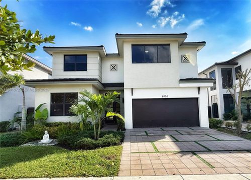 0-8836 Nw 161st Ter, Miami Lakes, FL, 33018-1418 | Card Image