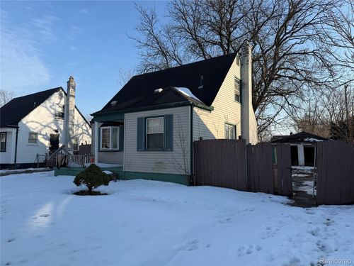 16092 Manning St, Detroit, MI, 48205-2029 | Card Image