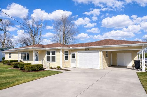 2717 E Washington Rd, Casey, IL, 62420-3526 | Card Image