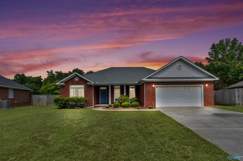 3703 Choctaw Dr Se, Decatur, AL, 35603-5247 | Card Image
