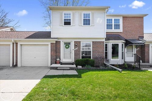 28070 Coleridge St, Harrison Twp, MI, 48045-2202 | Card Image