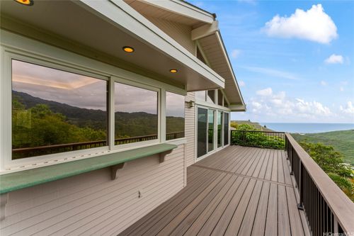 1112 Kaumoku St, Honolulu, HI, 96825-1304 | Card Image