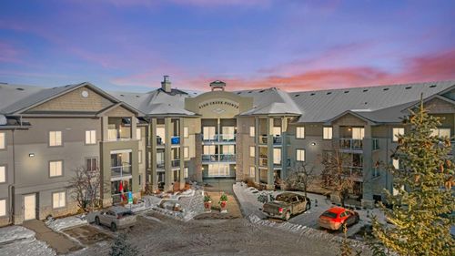 {{alt}} | Card Image