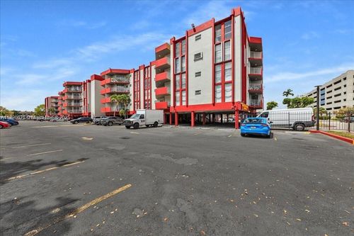apt-433-1750 W 46th St, Hialeah, FL, 33012-2877 | Card Image