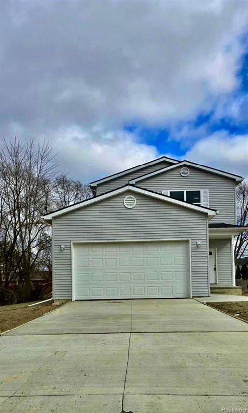 6371 Loraine St, Romulus, MI, 48174-2418 | Card Image