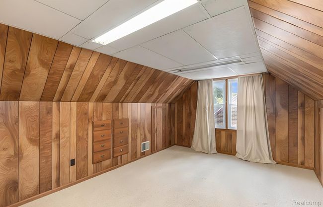 Primary Bed | Image 9