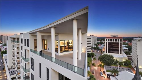 1210-111 S Pineapple Ave, SARASOTA, FL, 34236-5780 | Card Image