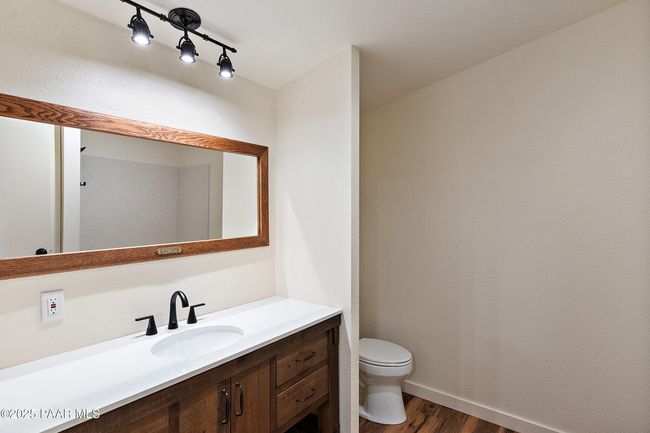 Caretaker House Bathroom 2 | Image 113