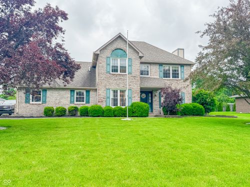8798 Surrey Dr, Pendleton, IN, 46064-9049 | Card Image