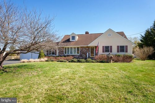 267 Lambertville Hopewell Rd, HOPEWELL, NJ, 08525-2812 | Card Image