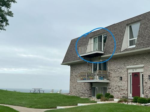 d12-3612 Lakeshore Dr, Saint Joseph, MI, 49085-2996 | Card Image