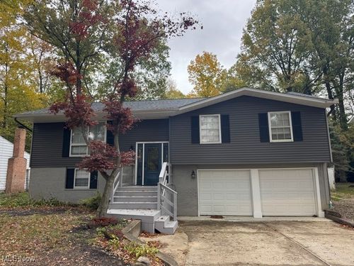 414 Wheelock Dr Ne, Warren, OH, 44484-2145 | Card Image