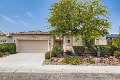4204 Autumndale Ave, North Las Vegas, NV, 89031-3683 | Card Image