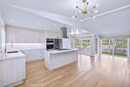28212 Via Cernuda, Mission Viejo, CA, 92692-2117 | Card Image