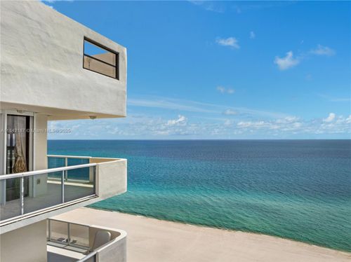 ph-4-5757 Collins Ave, Miami Beach, FL, 33140-2349 | Card Image