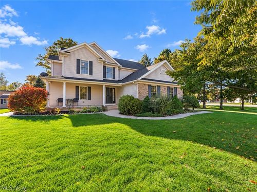 2 Whitefield Blvd, Norwalk, OH, 44857-9594 | Card Image