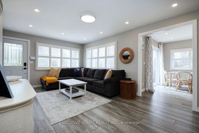 30 Winterset Ave, House other with 3 bedrooms, 2 bathrooms and 4 parking in Tiny ON | Image 8