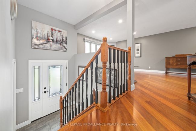 51 Latta Dr, House other with 3 bedrooms, 2 bathrooms and 8 parking in Plainfield ON | Image 4