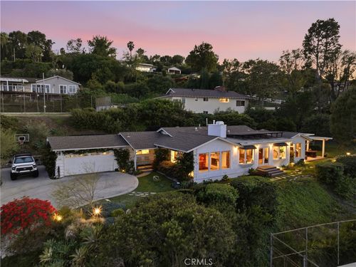 27304 Eastvale Rd, Palos Verdes Peninsula, CA, 90274-4017 | Card Image