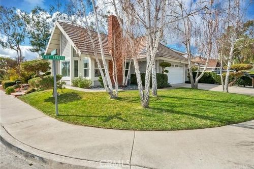 26942 Fort Apache Cir, Lake Forest, CA, 92630-5713 | Card Image