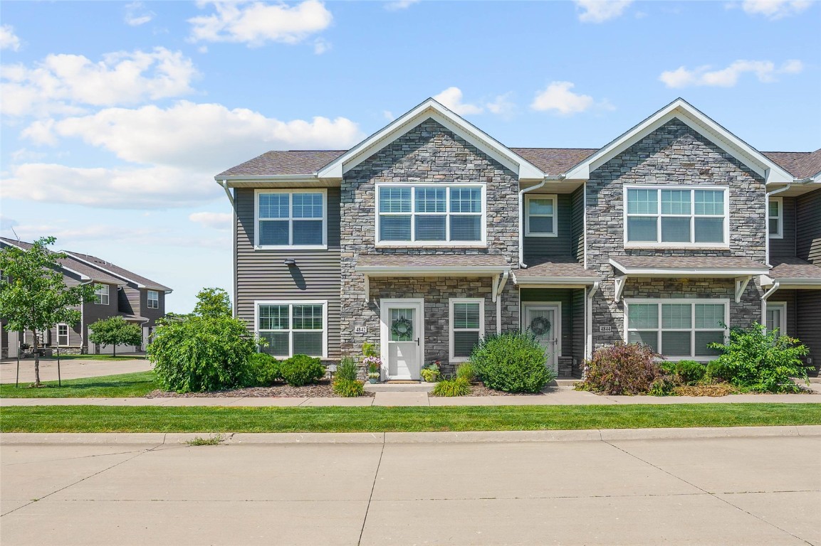Raleigh Ln, Iowa City, IA 52245