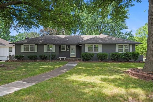 6100 Englewood Ave, Raytown, MO, 64133-4425 | Card Image