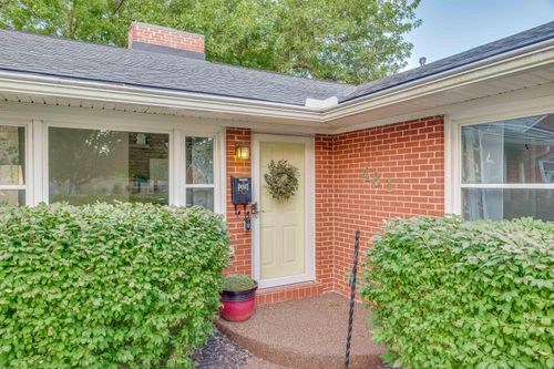 481 Lamont Dr, Lexington, KY, 40503-2839 | Card Image