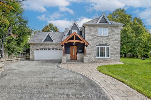 {{alt}} | Card Image