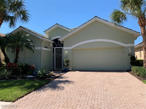 3531 Grand Cypress Dr, NAPLES, FL, 34119-7926 | Card Image