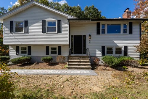 8 Carriage Drive, Acton, MA, 01720 | Card Image