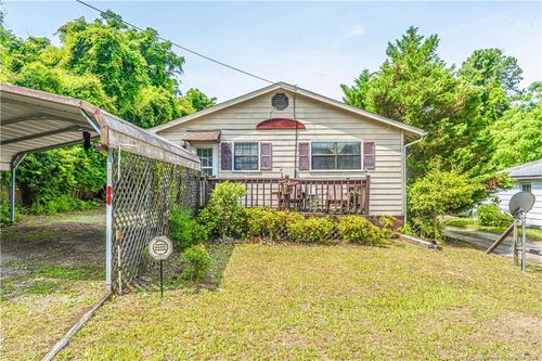 8212 Main St, West End, NC, 27376-8041 | Card Image