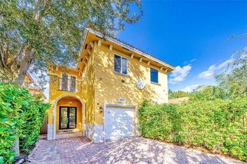 3050-3050 Elizabeth St, Coconut Grove, FL, 33133-4407 | Card Image