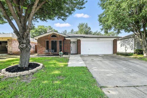 3744 Waxwing Cir S, Fort Worth, TX, 76137-1048 | Card Image