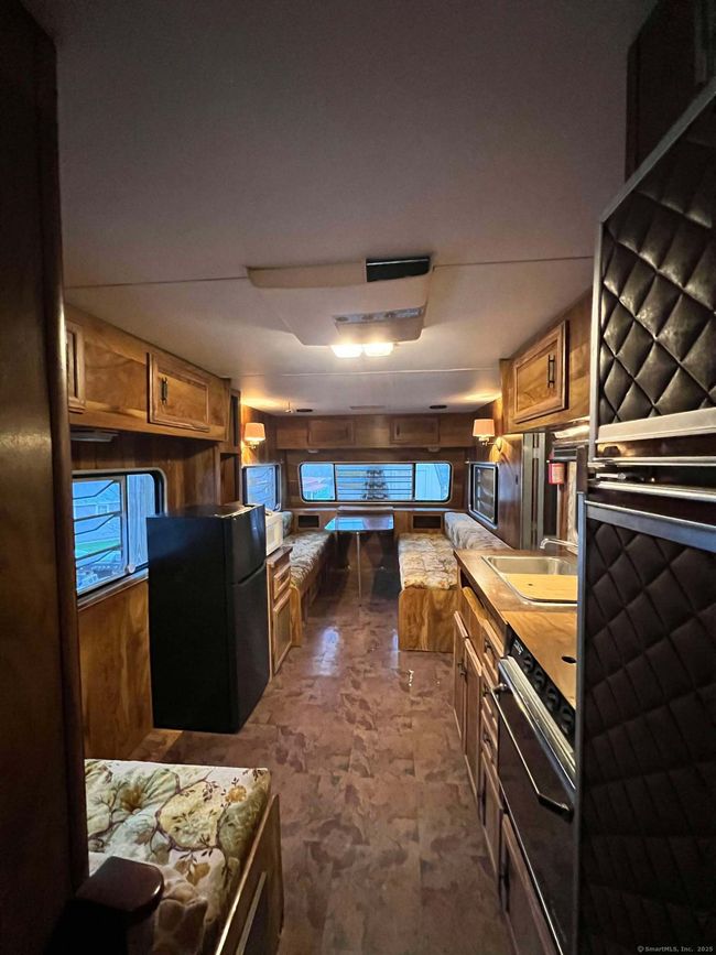 UNIT-42 - 25 Route 197, Home with 2 bedrooms, 1 bathrooms and 2 parking in Woodstock CT | Image 13
