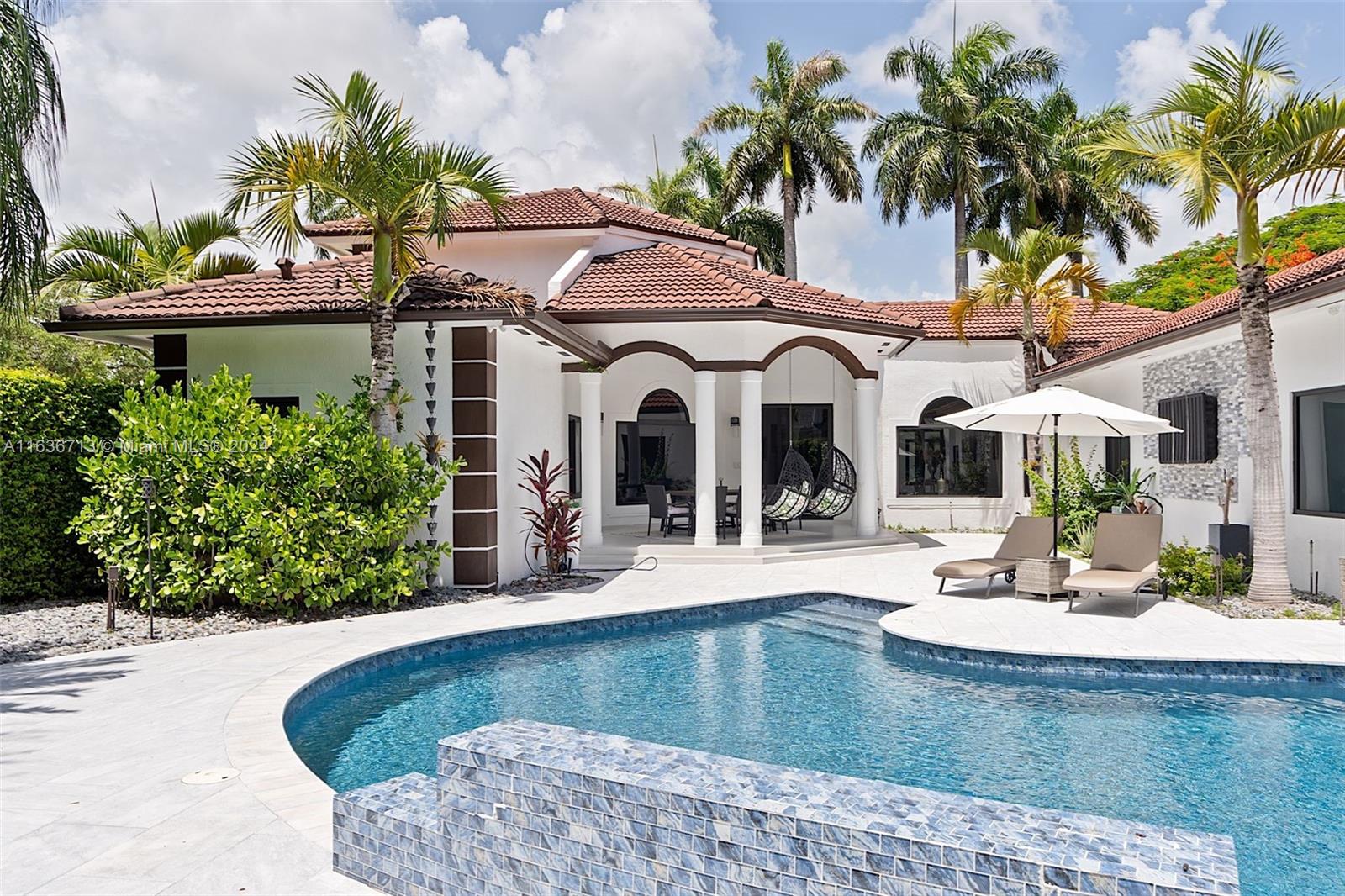 82nd Ave, Palmetto Bay, FL 33157