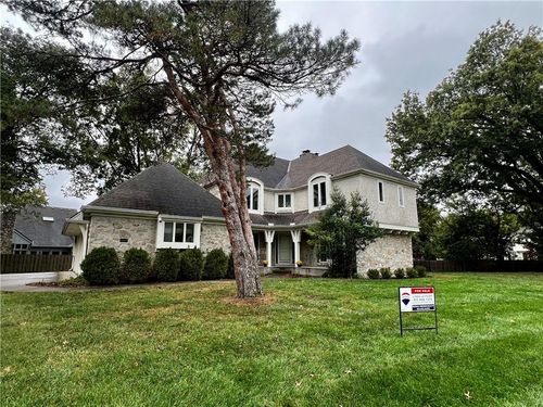 3905 W 101st Ter, Overland Park, KS, 66207-3666 | Card Image