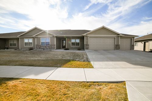 108 41st Ave Ne, Great Falls, MT, 59404-6808 | Card Image