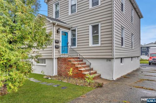216 Phillips Ave, South Hackensack, NJ, 07606-1641 | Card Image