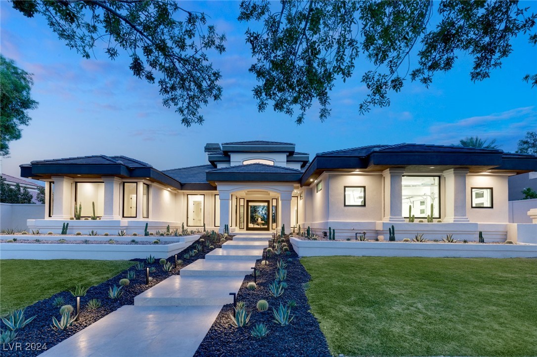 Iron Hills Ln, Las Vegas, NV 89134
