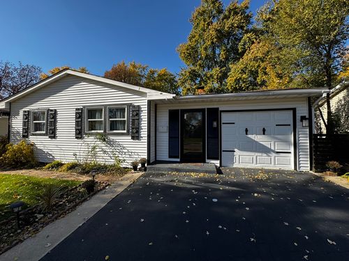 327 Tulsa Ave, Carpentersville, IL, 60110-1554 | Card Image