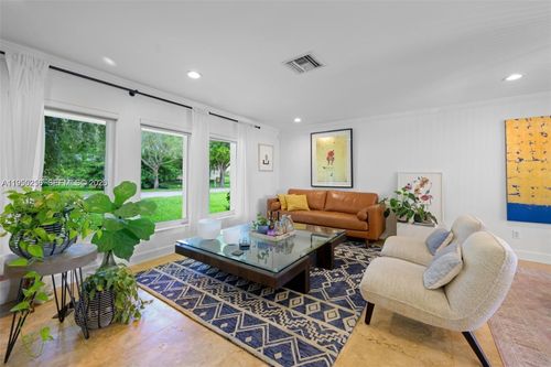 8330 Sw 171st St, Palmetto Bay, FL, 33157-4736 | Card Image