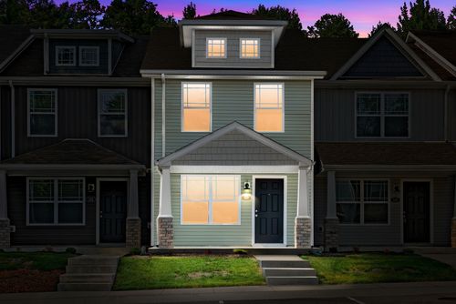 150 Davis Ridge Ln, Clarksville, TN, 37040-2071 | Card Image
