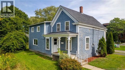 3 Carleton St, Saint Stephen, NB, E3L2N8 | Card Image