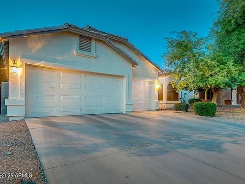 826 W Allen St, Phoenix, AZ, 85041-8338 | Card Image